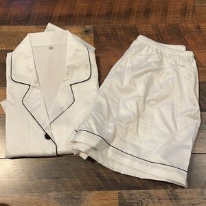 NWOT white satin Pajamas